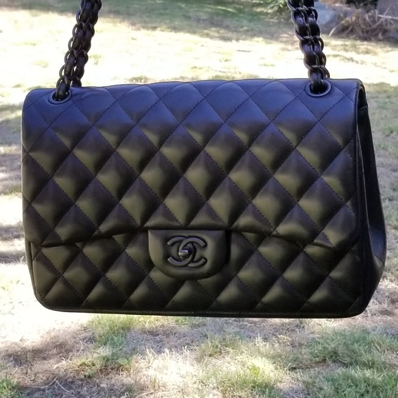 Additional photos of Chanel So Black Limited - Picture 5 of 16